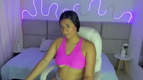 Mia online show from September 11, 12:39 pm