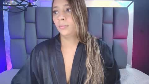 Snapshot of miaabrown__ chatting on September 12, 12:07 pm Mia online show from September 12, 12:07 pm