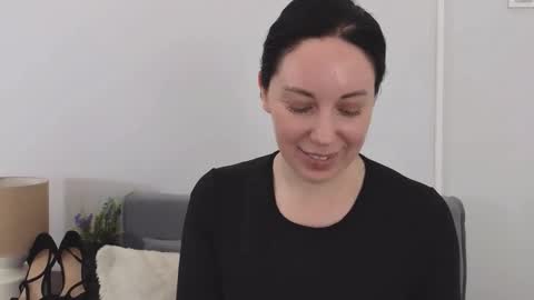 Mia online show from May 22, 3:41 pm