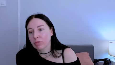 Mia online show from March 10, 4:55 pm