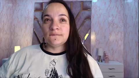 Im Miss Mia online show from December 19, 8:26 pm