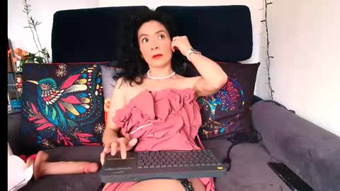 miabeautyxxx online show from December 22, 1:18 pm