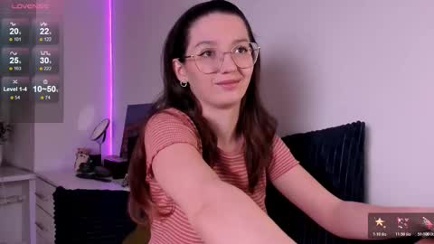 mia online show from March 12, 9:07 pm