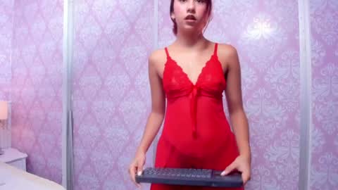 Mia online show from June 4, 11:11 pm