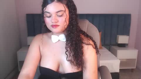 Miabloomm online show from September 17, 3:43 am