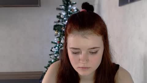 miabrowwn online show from December 14, 8:56 am