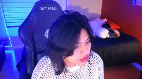 Mia online show from January 28, 3:47 am