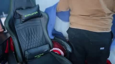 Mia online show from March 15, 1:21 am