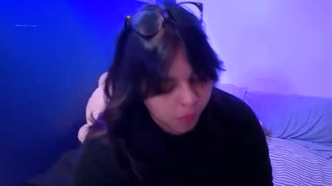 Mia online show from May 21, 3:02 am
