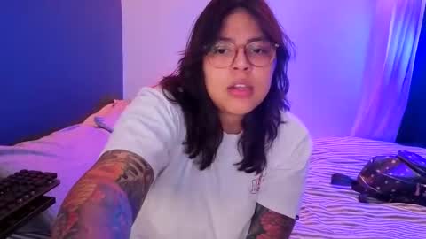 Mia online show from February 8, 2:15 am