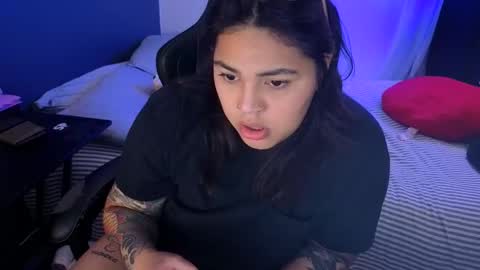 Mia online show from February 10, 2:14 am