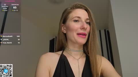 Mia online show from September 9, 1:33 pm