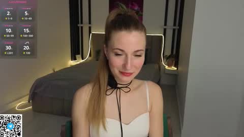 Mia online show from September 13, 7:44 am