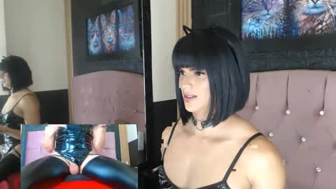 Mia Colushy1 online show from September 22, 9:19 pm