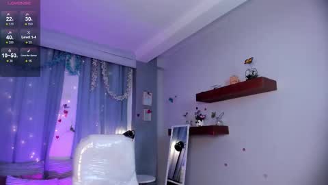 Mia online show from November 8, 1:08 am