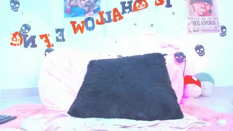 Mia Engels  online show from October 18, 1:21 am