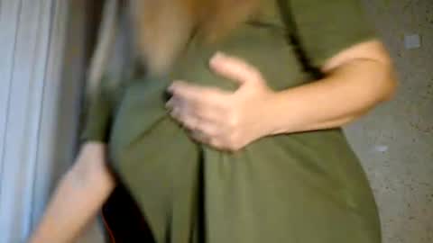 MiaFoxisJa online show from May 22, 2:35 pm