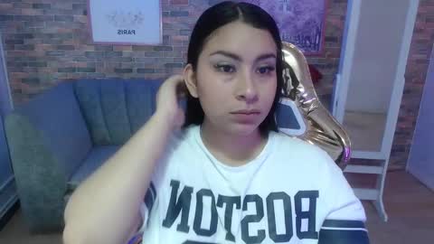 Snapshot of miah_b chatting on March 8, 3:17 am miah online show from March 8, 3:17 am