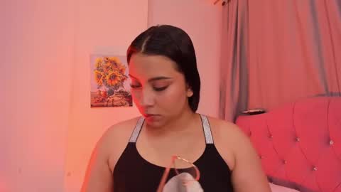 Snapshot of miah_b chatting on January 29, 3:01 am miah online show from January 29, 3:01 am