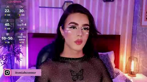 Mia Connor online show from November 11, 7:49 pm