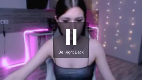 miaharrington online show from February 18, 1:55 pm