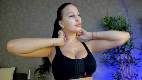 miahartx online show from March 18, 6:08 am