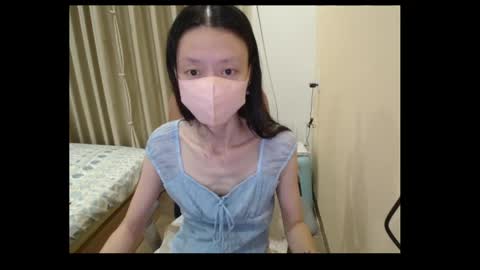 miahchan68 online show from May 6, 11:16 am