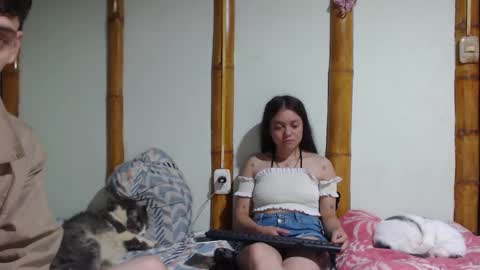 Snapshot of miahells chatting on February 19, 6:44 am Mia Sam online show from February 19, 6:44 am