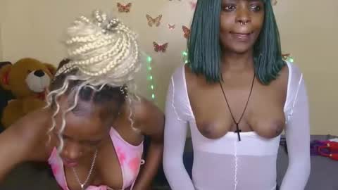 miahgorgeousy online show from March 23, 5:12 am