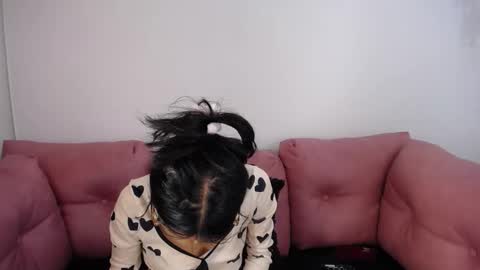 miahotcs online show from May 14, 6:17 pm