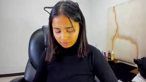 miahsex69 online show from October 19, 4:06 am