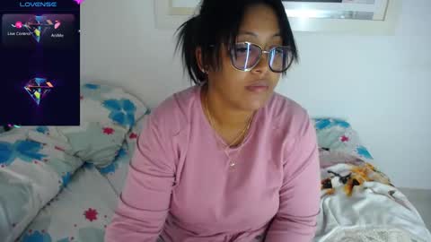 Snapshot of miajoseph_ chatting on February 21, 4:51 am miajoseph_ online show from February 21, 4:51 am
