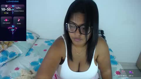 Snapshot of miajoseph_ chatting on September 21, 4:16 am miajoseph_ online show from September 21, 4:16 am
