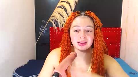 miakimky online show from December 3, 4:51 pm