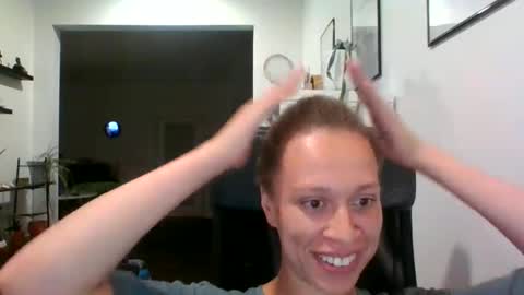 mialuvsyourllybad online show from May 24, 4:41 am