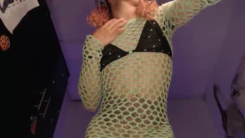 MianCuntyDoll online show from October 4, 2:48 pm