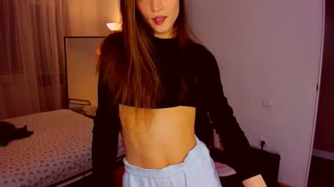 Mia online show from September 20, 7:06 pm