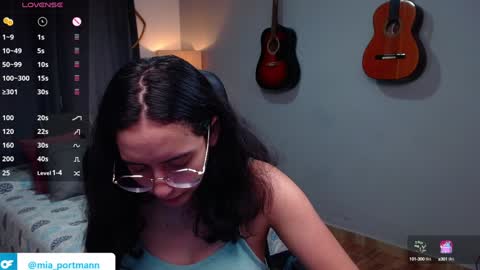 Snapshot of miaportman chatting on January 16, 3:13 pm MIAPORTMANN online show from January 16, 3:13 pm
