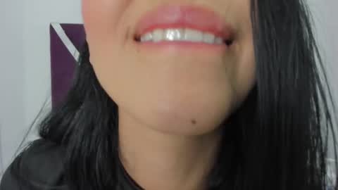 Mia Quevedo online show from November 9, 2:20 pm