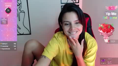 miarobinn_ online show from February 22, 10:19 am