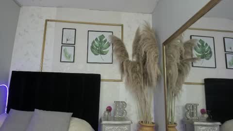 Alejandra  online show from October 21, 3:00 am