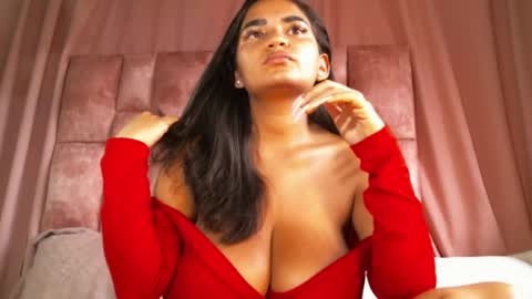 Snapshot of miasandoval_22 chatting on February 15, 8:01 pm miasaandovaal 22 online show from February 15, 8:01 pm