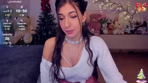 Snapshot of miasilk chatting on December 23, 6:55 am Miayna Silk online show from December 23, 6:55 am