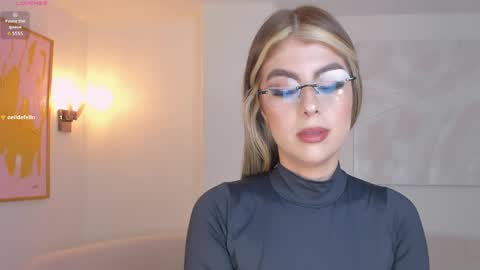Mia Silva online show from June 6, 11:16 am