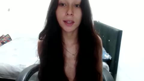 mia online show from February 25, 6:11 pm