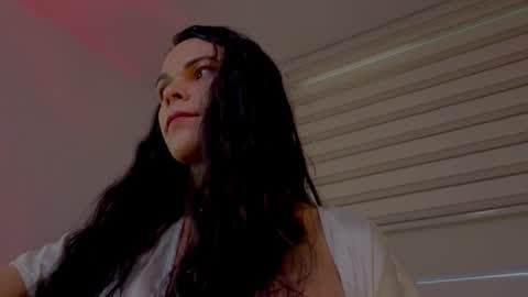 Mia online show from September 26, 4:26 pm