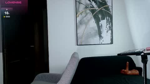 Mia online show from February 23, 4:14 am