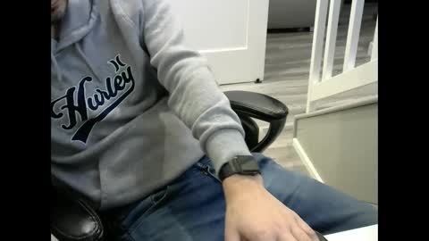 Snapshot of mic6969mic chatting on February 25, 1:32 pm mic6969mic online show from February 25, 1:32 pm