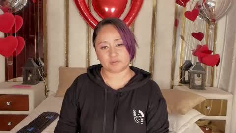 Snapshot of micaelahott_ chatting on February 22, 9:34 am micaelahott_ online show from February 22, 9:34 am