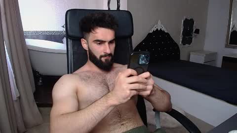 MicahLane online show from April 9, 6:19 am